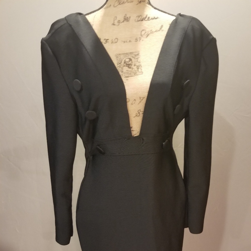 New w/o tags Bodycon Dress with buttons